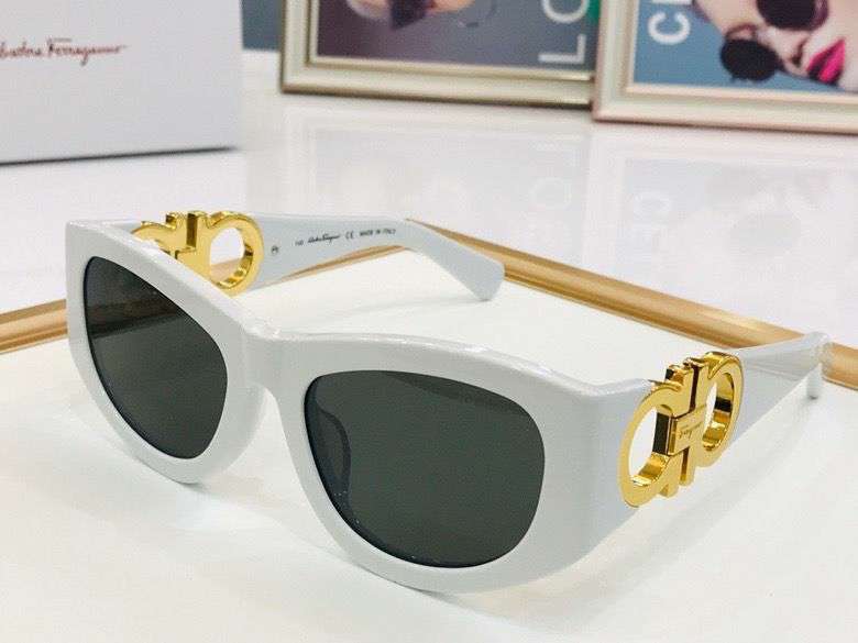 Picture of Ferragamo Sunglasses _SKUfw49211415fw